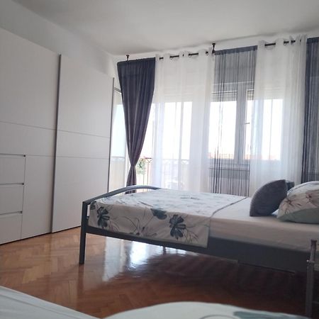 Apartment Marina Podstrana Luaran gambar