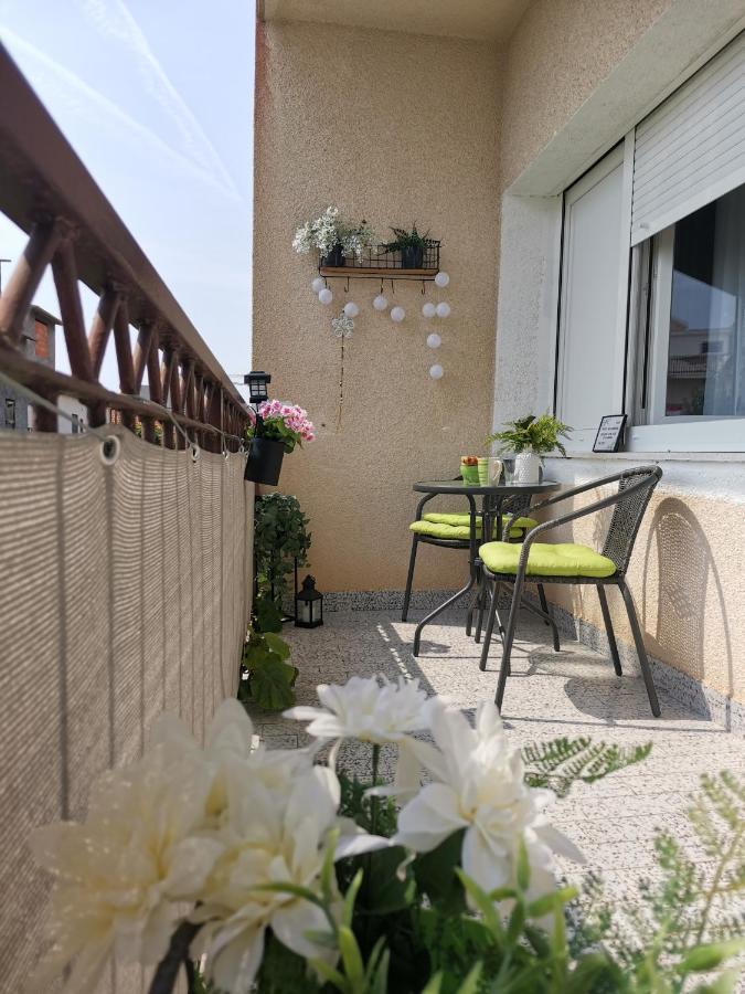 Apartment Marina Podstrana Luaran gambar