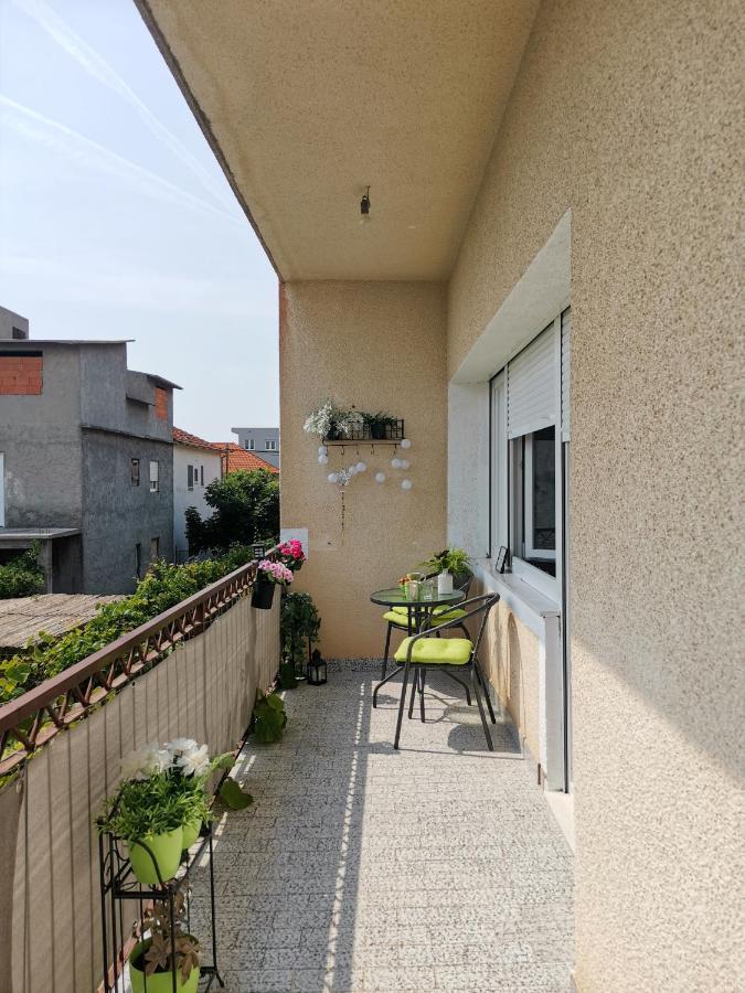 Apartment Marina Podstrana Luaran gambar